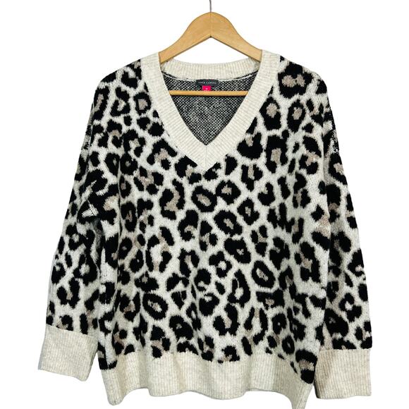 VInce Camuto V NEck Animal Knit Sweater Long Sleeve Soft - M - Picture 1 of 5